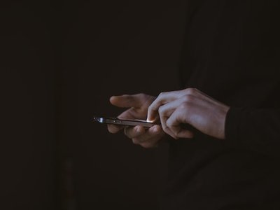 Топ за свою ціну: 5 найкращих смартфонів до $300