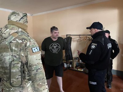Виманювали гроші у родичів військових у полоні: в'язні Рівненської колонії хотіли заробити