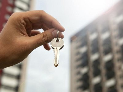 Поліція викрила крадіжку квартири у Львові через ЦНАП
