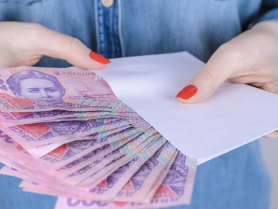 В Україні хочуть підняти мінімальну зарплату