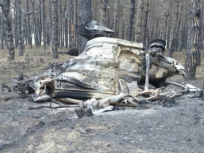 У лісосмузі на Херсонщині авто підірвалося на міні – один чоловік загинув, другий важко поранений