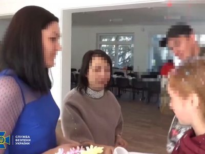 Франківська СБУ повідомила про підозру колаборантці з Херсонщини