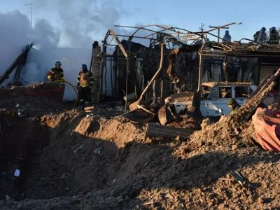 Запорізькі рятувальники ліквідували наслідки ворожого обстрілу