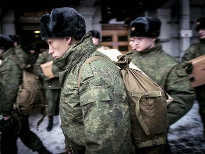 Міноборони РФ: мобілізації не буде, але повістки з 1 квітня почнуть розсилати в електронному вигляді