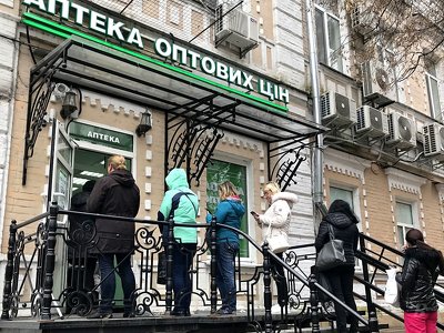 Ажіотаж в аптеках: кияни масово скуповують ліки