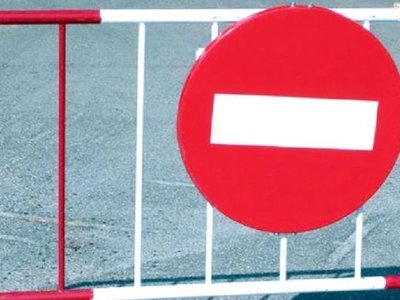 Поліція не пускає автівки та пішоходів до Бучі