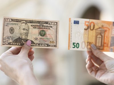 Готівковий долар зміцнюється: чому та як довго збережеться така тенденція