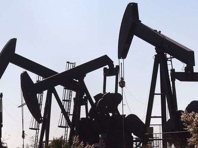 Стало відомо, чи переглядатиме ЄС стелю цін на російську нафту