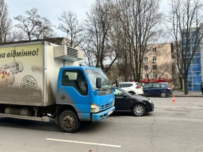 Два ДТП за півгодини на проспекті Миру у Кривому Розі: подробиці