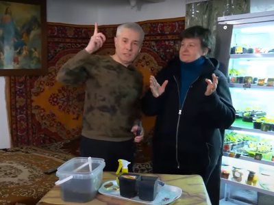 Пенсіонерка з Тернопільщини питяє контент на 200 тисяч підписників (відео)