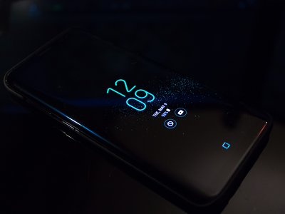 Фахівці пояснили, як можна зарядити смартфон Android від іншого телефону