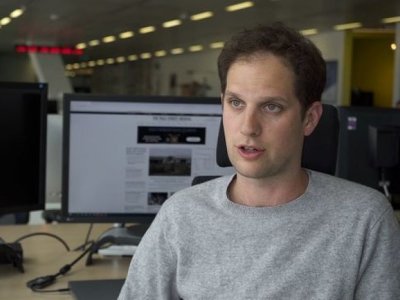 Російські спецслужби стежили за журналістом WSJ перед його затриманням