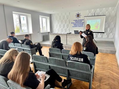 Психологічна допомога для тих, хто пережив травму: тренінги проводять поліцейські-психологи