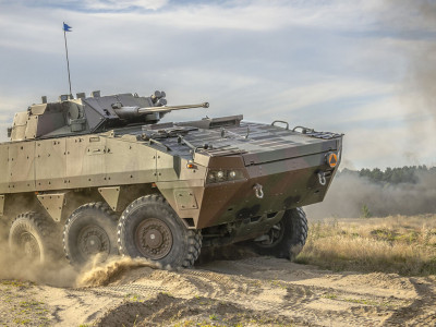 Україна купить у Польщі 100 бронетранспортерів Rosomak