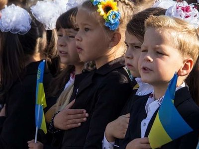 Міносвіти вивчає можливість 12-річного навчання в школах з наступного року