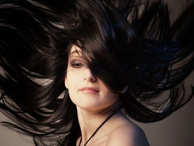 Вчені навчилися гадати по волоссю: Передбачають інфаркти та інсульти