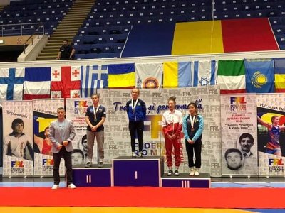 Дві золоті та дві срібні медалі здобули спортсменки з Івано-Франківщини на змаганнях в Румунії