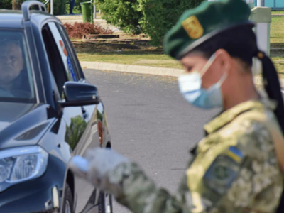 Виїзд за кордон з 1 червня: сім категорій чоловіків, які матимуть дозвіл