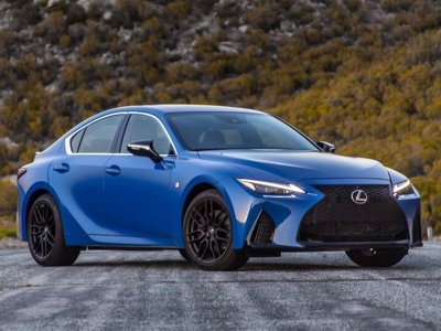 Топ-10 найнадійніших японських авто 2023 року