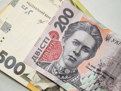 Українці можуть отримати грошову допомогу від Червоного Хреста та МОМ