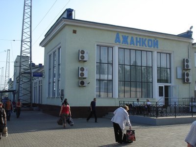 У тимчасово окупованому Криму пролунали вибухи