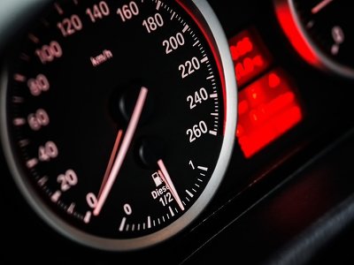 Україна отримала від Латвії понад 60 автівок