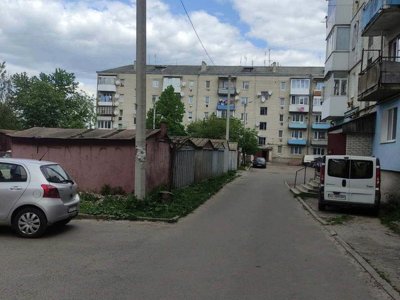 У місті на Волині встановлять дитячий майданчик замість гаражів. Фото