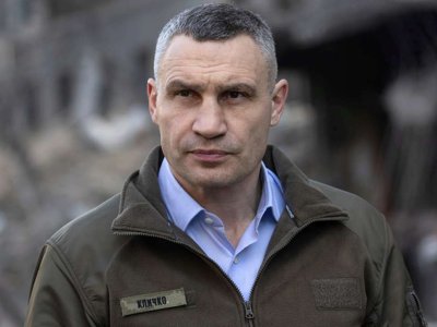 Віталія Кличка вимагають відсторонити від посади
