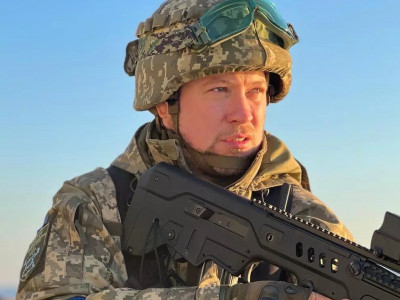 Дворазовий чемпіон світу отримав нагороду від Залужного