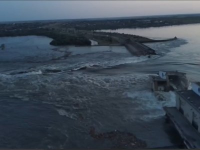 Надзвичайна ситуація: окупанти підірвали Каховську ГЕС