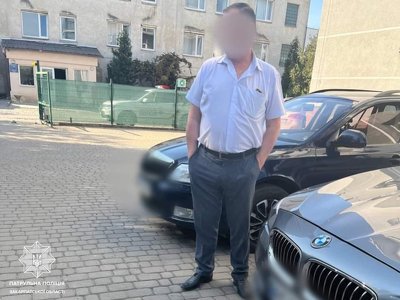 Ужгородські патрульні розшукали нетверезого водія, який вчинив ДТП та втік