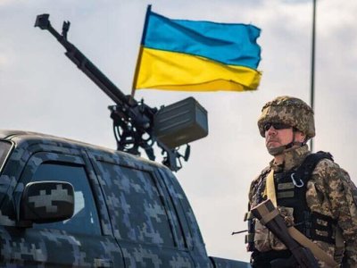 Захисники за добу знищили 880 окупантів, 13 танків та 1 літак