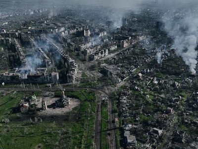 На південно-західній частині Бахмуту тривають запеклі бої