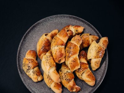 Кіфлики з варенням із троянди: рецепт