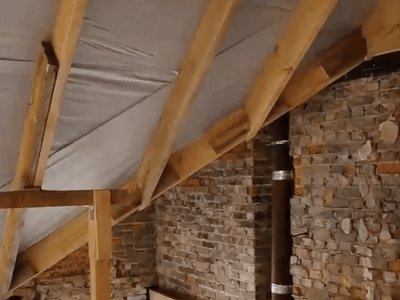 Зруйнований росіянами ЖК «Мюнхаузен» в Ірпені почали ремонтувати