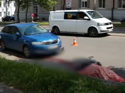 Розтрощило голову: смертельне ДТП на вулиці Грушевського у Дніпрі