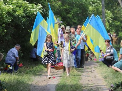 На Чернігівщині в останню путь провели Героя
