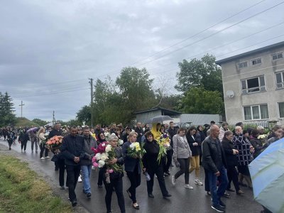 В одній з громад Тернопільщини попрощалися з українським Паваротті (+фото)