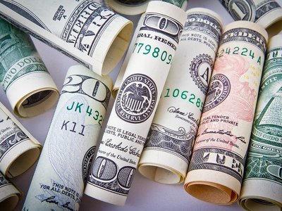 Скільки коштують долар та євро в Україні: курс валют на 9 червня