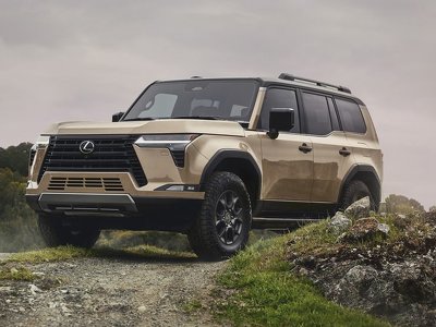 Японський ґелендваґен: Lexus представила оновлений квадратний позашляховик GX