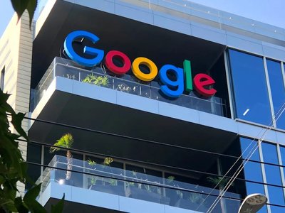 Google почав блокувати послуги для підсанкційних російських компаній –…