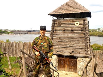 У боях за український Бахмут загинув ОУНівець Роберт Покотило з позивним “Сокира”