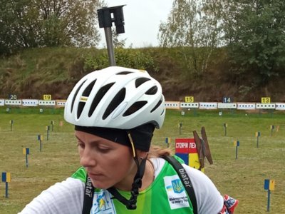 Ірина Петренко виграла жіночий спринт на ЧУ-2023 з літнього біатлону