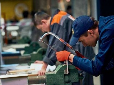 Робітничу професію можна буде опанувати у центрах зайнятості