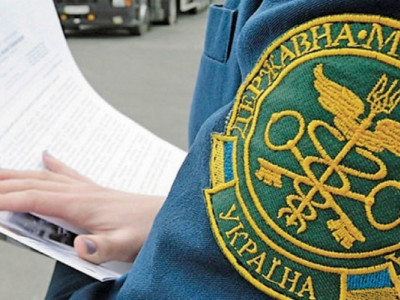 Посадовицю Волинської митниці підозрюють у службовому підробленні документів