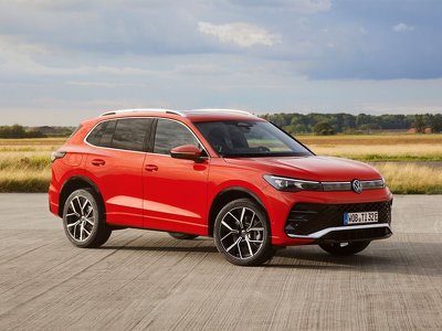 Volkswagen представила нове покоління популярного кросовера Tiguan. Фото