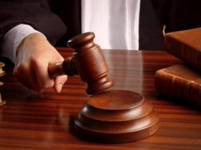 Переселенця, який розміщував неправдиві оголошення, засудили на вісім років