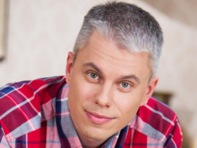 Стало відомо, де ховається від війни відомий телеведучий Андрій Доманський