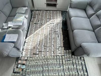 Правоохоронці проводить обшуки у посадовця Міноборони, який організував сімейний бізнес на закупівлях для військових