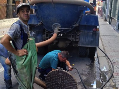 Через обвал будинку на Руській, десяток сусідніх вулиць у Чернівцях будуть без води